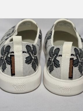 Woolloomooloo Byron Slip On 39